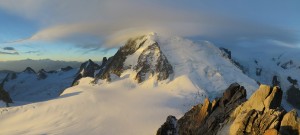 Mont Blanc o wschodzie Słońca