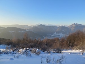 Widok na Tatry z okolic Bacówki pod Bereśnikiem